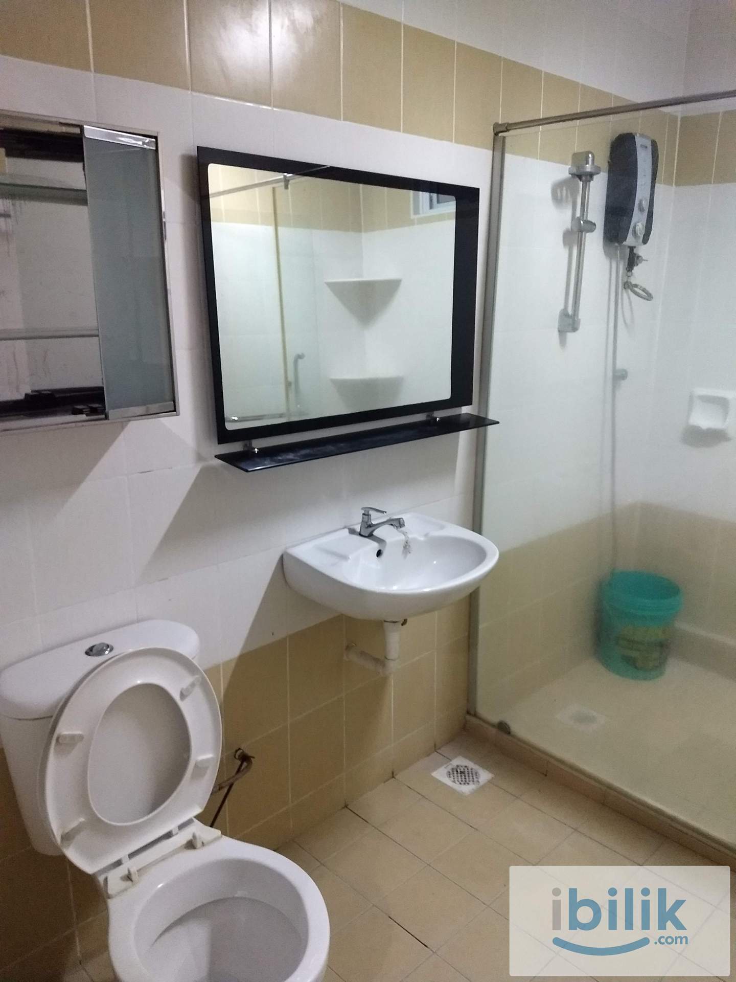 Dpiazza condo full furnished Aircond Master Room included utilities private bathroom - Image 4