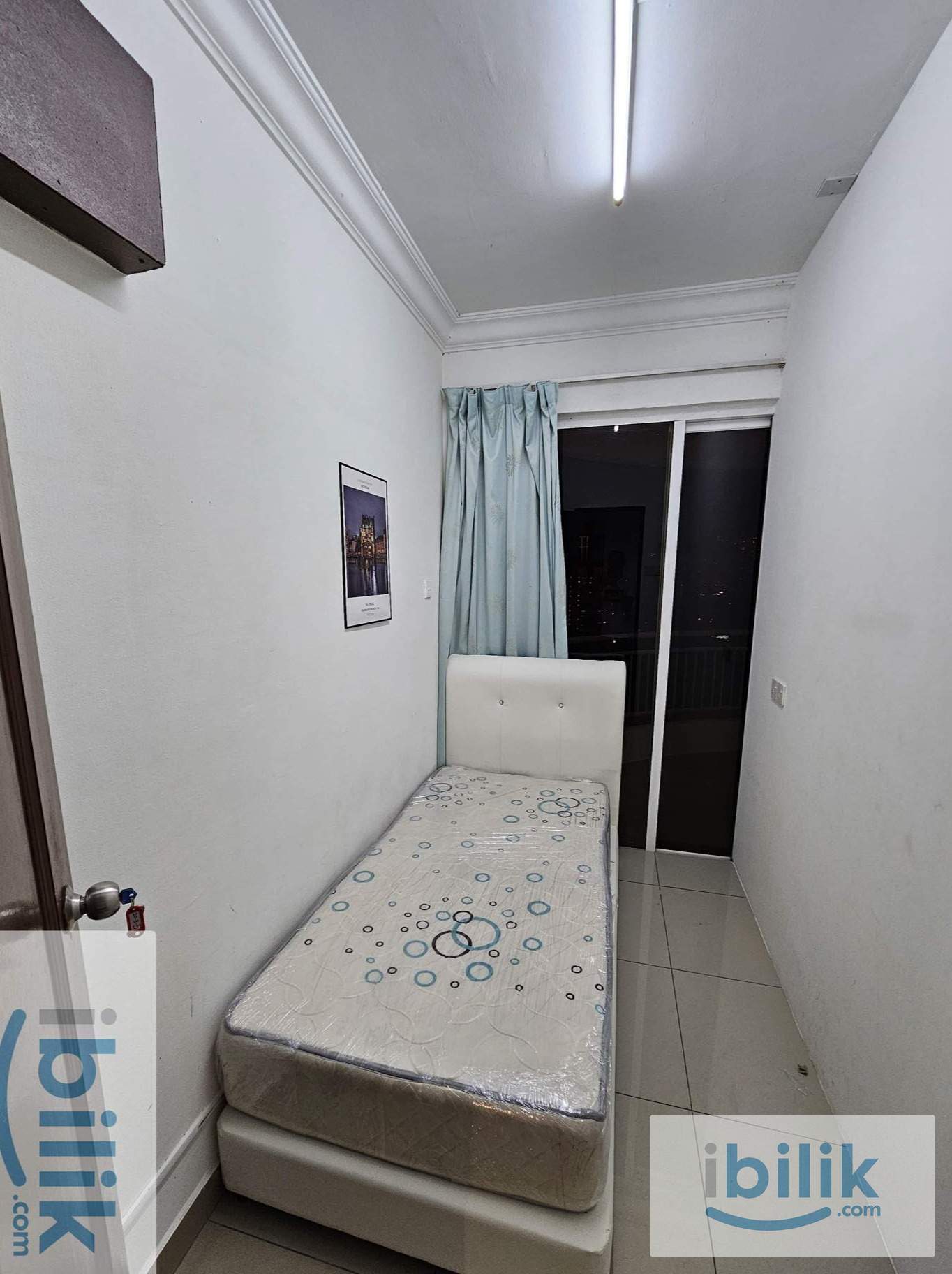 Gurney Park female aircond furnish single room included utilities - Image 2