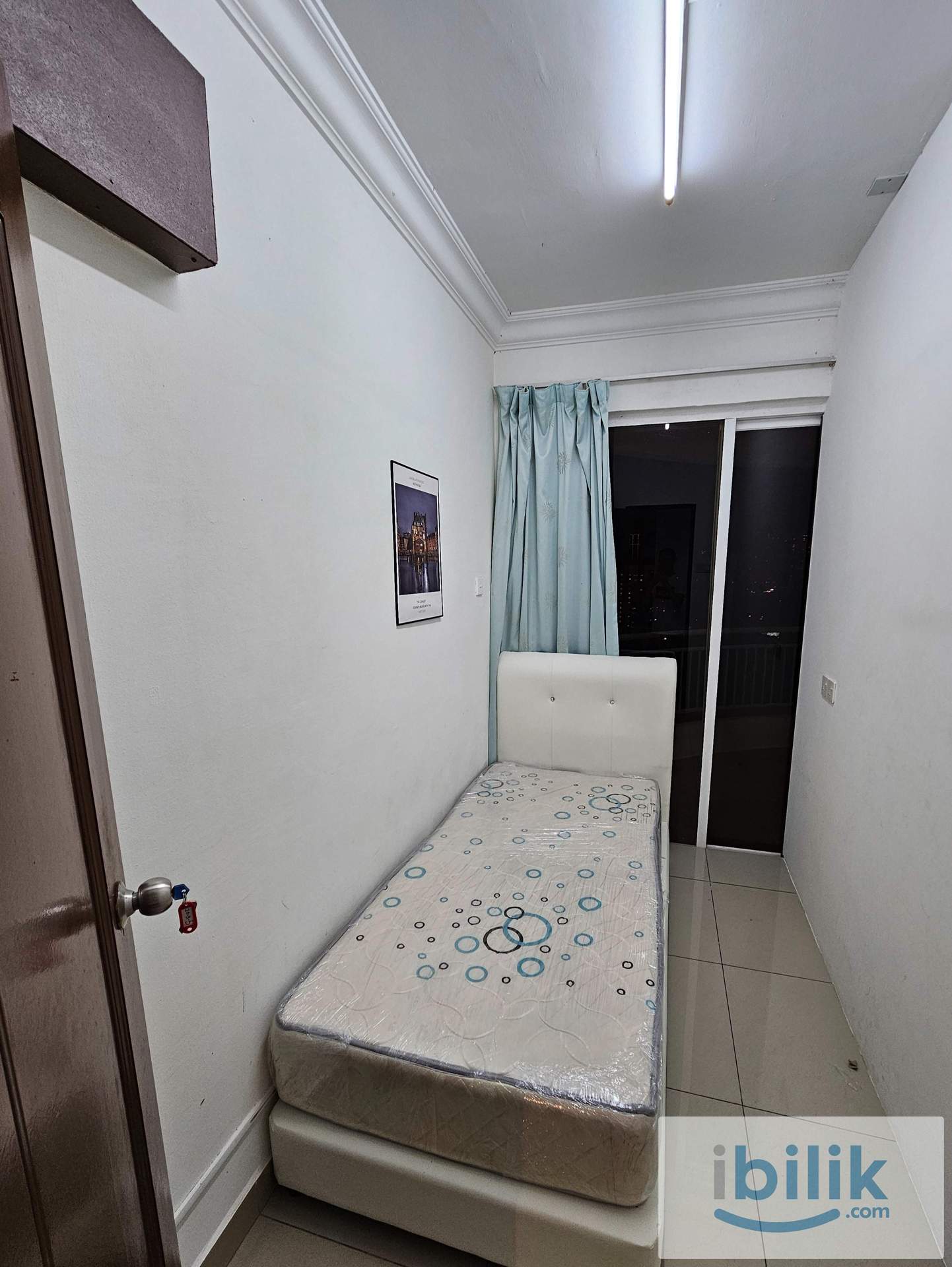 Gurney Park aircond furnish single room included utilities - Image 1