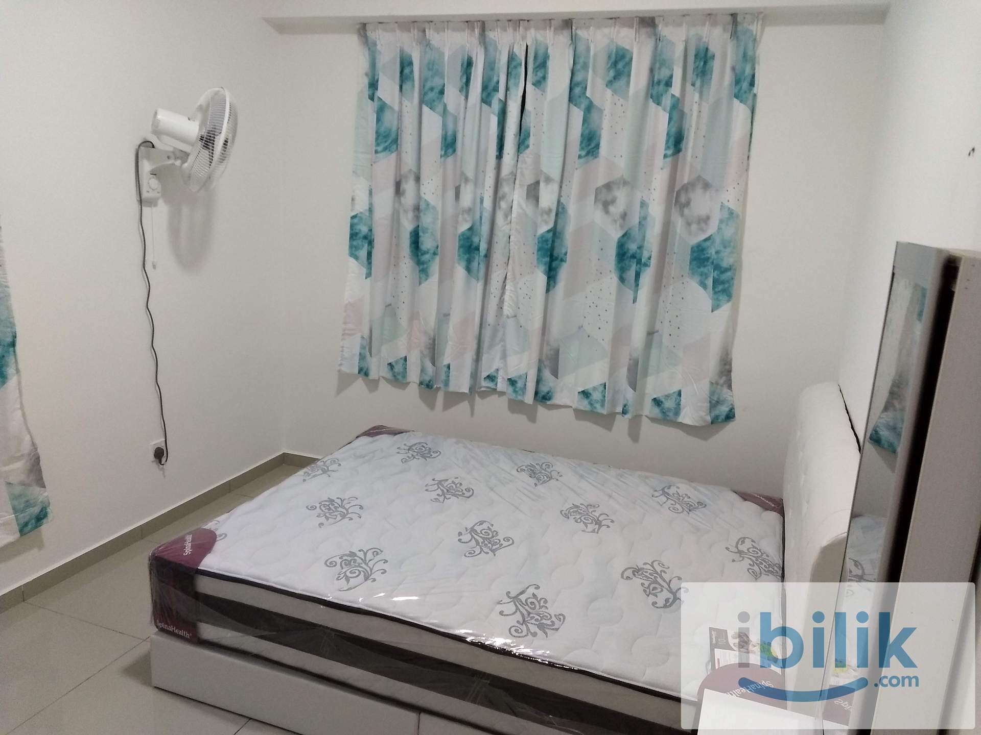 Promenade Aircond furnished Middle Room include utilities shared bathroom - Image 3
