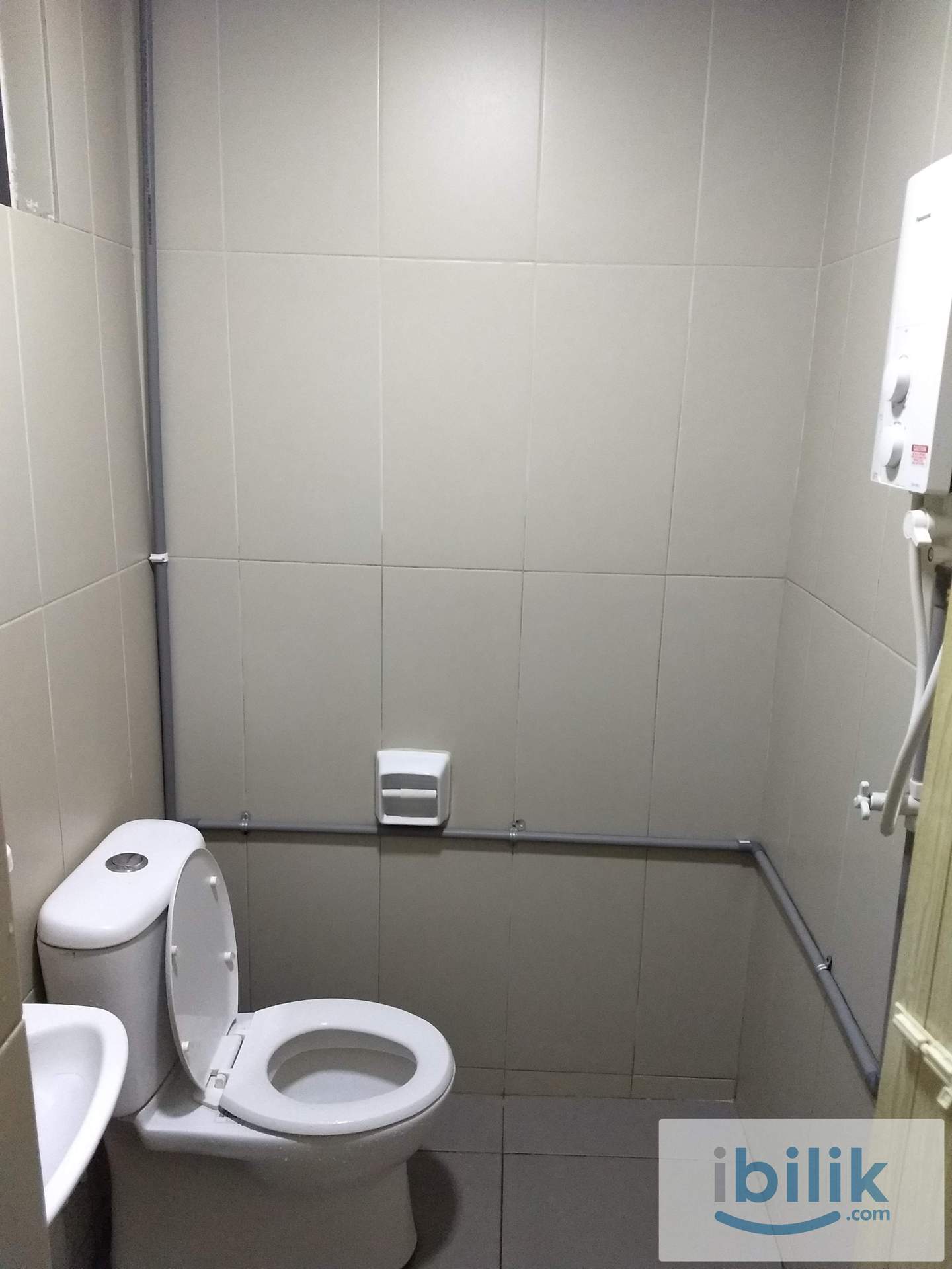 Promenade Aircond furnished Middle Room include utilities shared bathroom - Image 6
