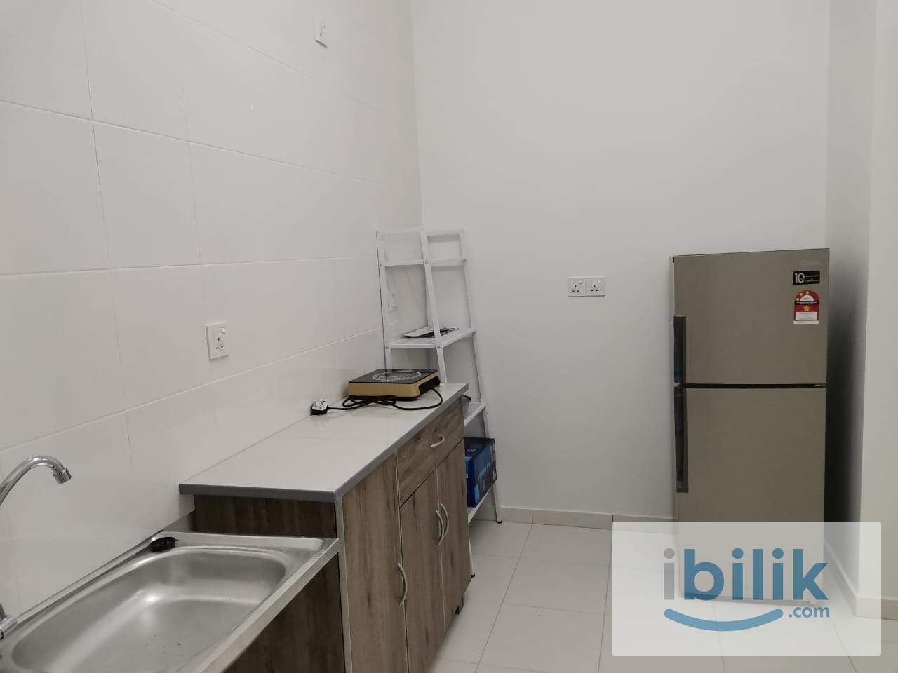 i-Santorini Aircond Furnished Middle Room included utilities mix gender  - Image 4