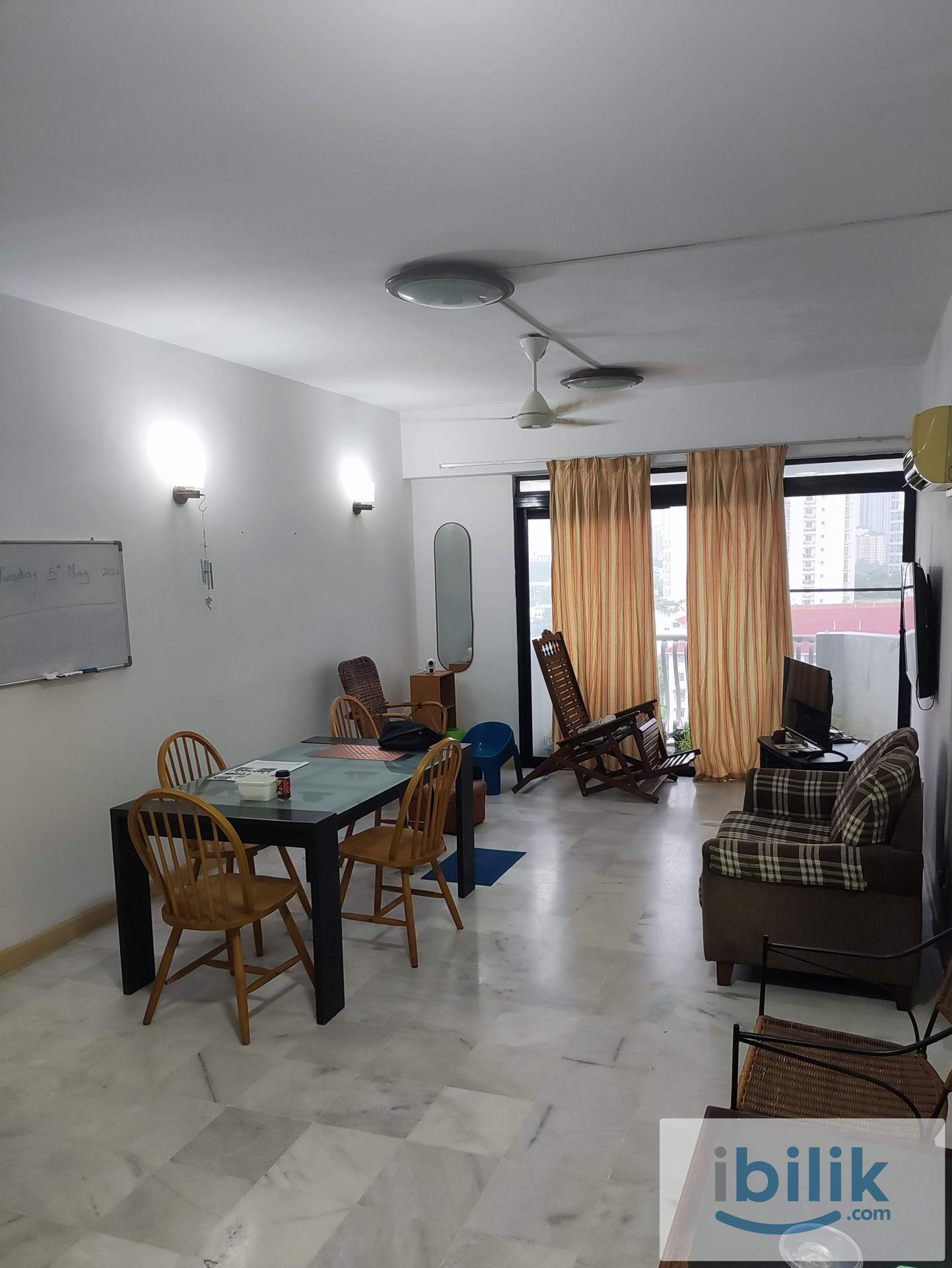 Middle room - Image 2