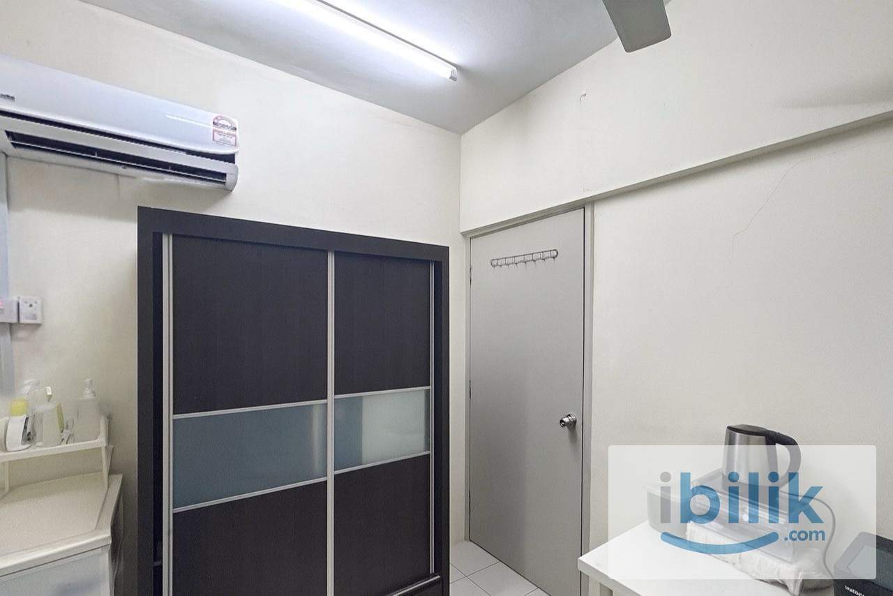 Block C Small Room - Image 3