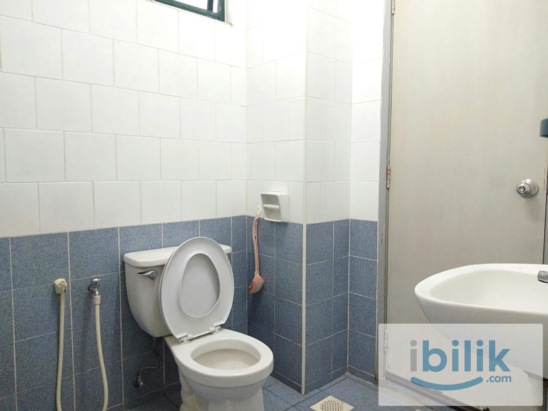 Fully Furnished Single Room @ The Istara Condominium, Nearby LRT, BAC, Shopping Mall - Image 3
