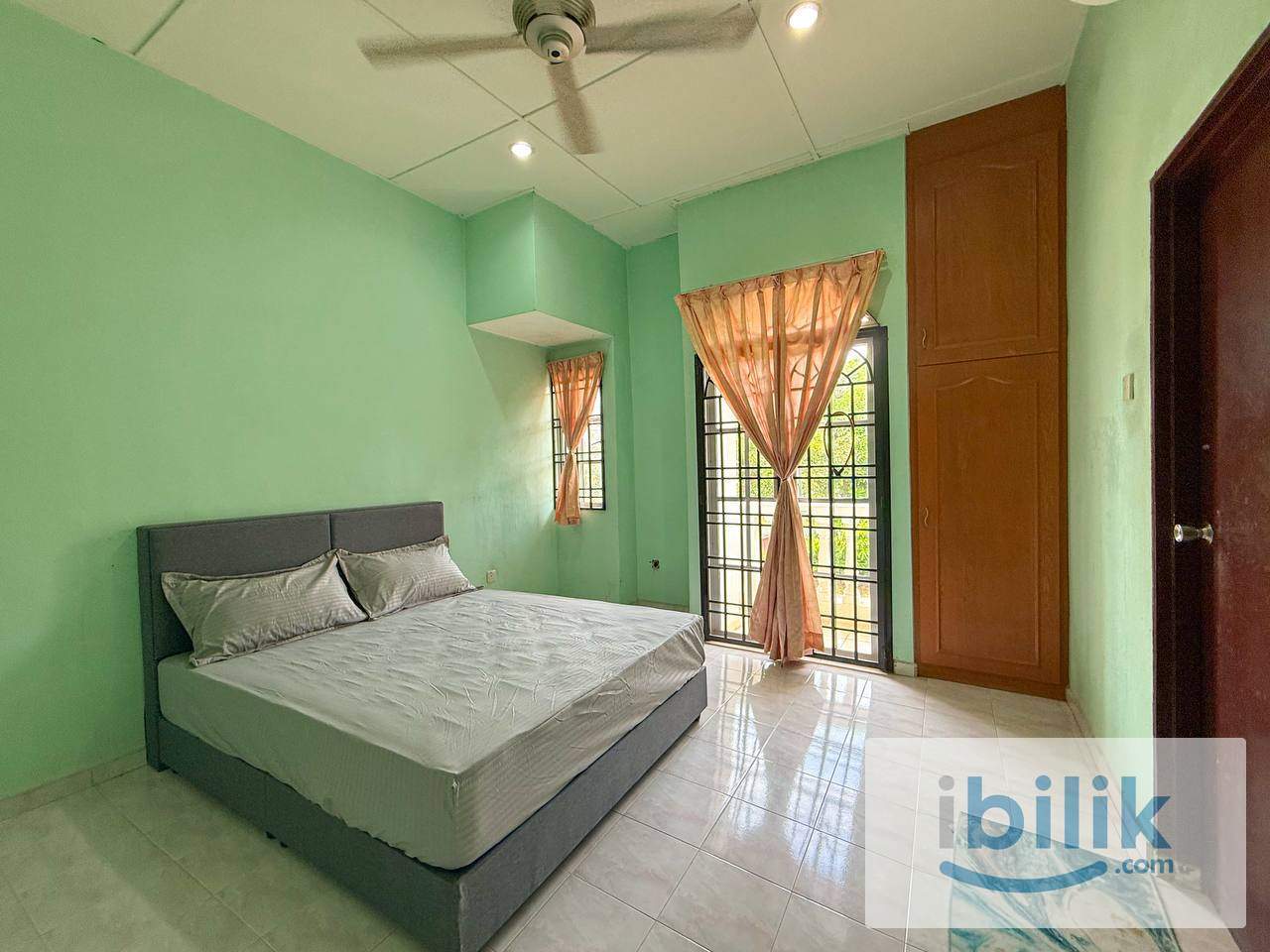 [Malay Female] Master Room Bandar Putra Segamat TR0323 - Image 1