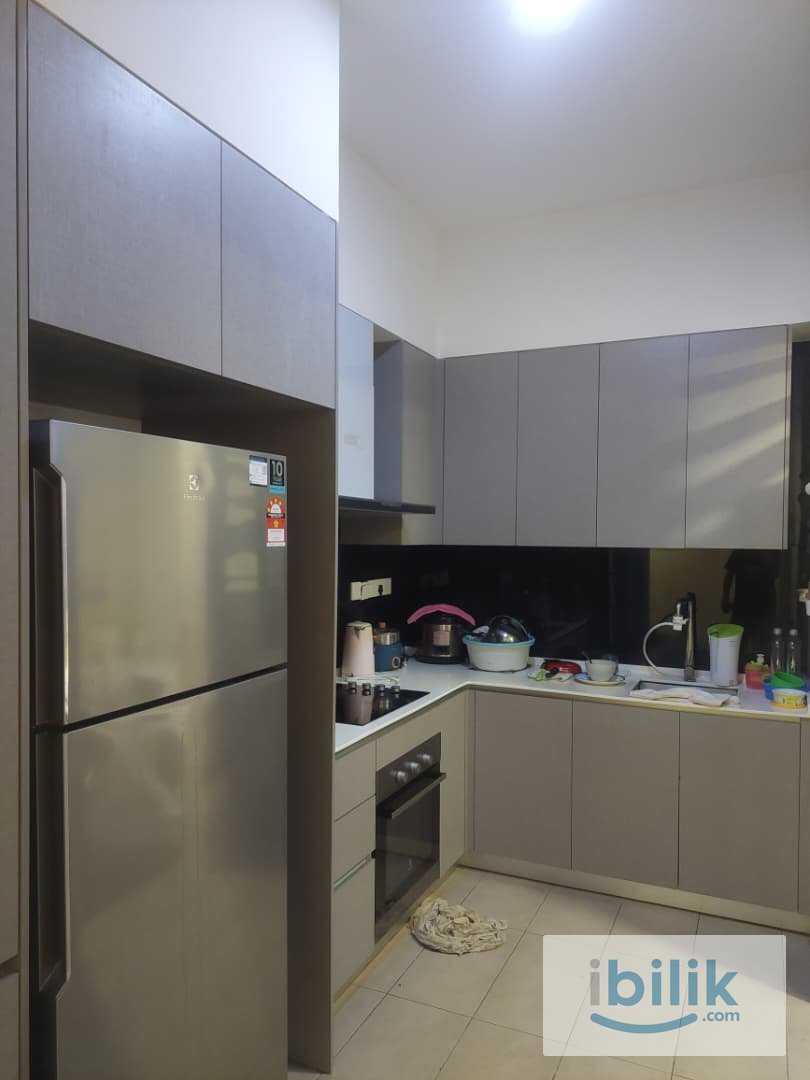 Fully Furnished Masterroom Queen Size Bed for rent - Image 6
