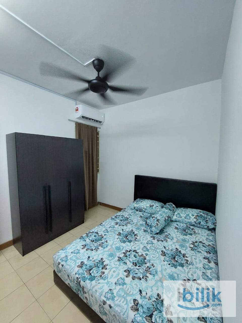 Middle Room at Bayu Tasik 2, Bandar Sri Permaisuri - Image 1