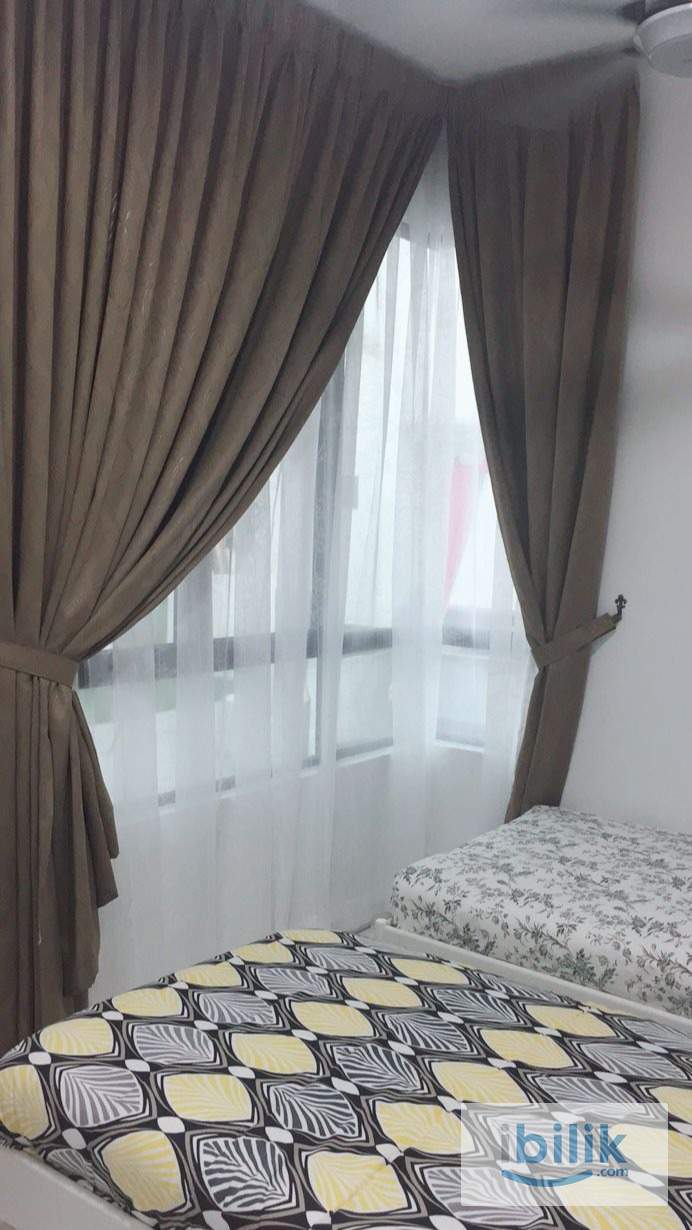 Sharing Room For Female - Image 1