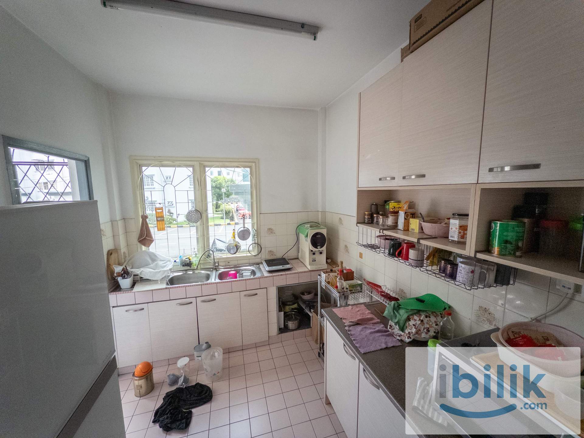 Fully furnished 3 Bedroom 2 Bathroom - Image 7