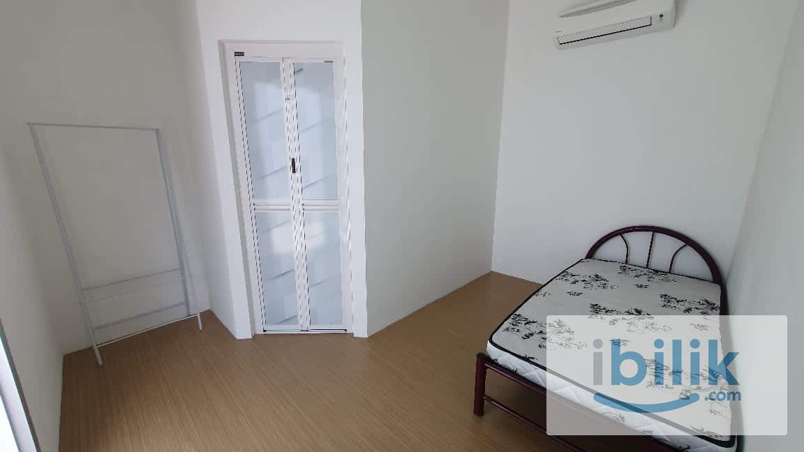 Female Medium Room + Private Bathroom For Rent @ Teluk Intan - Image 1