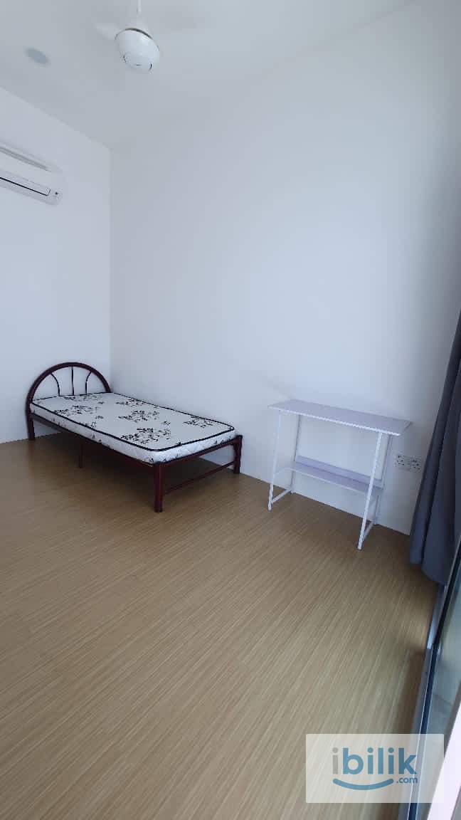 Female Medium Room + Private Bathroom For Rent @ Teluk Intan - Image 2