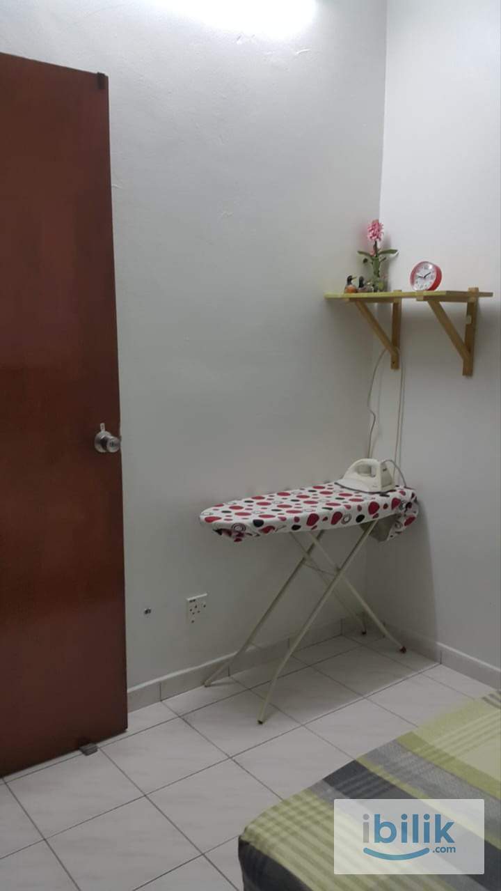 Middle Room  - Image 1