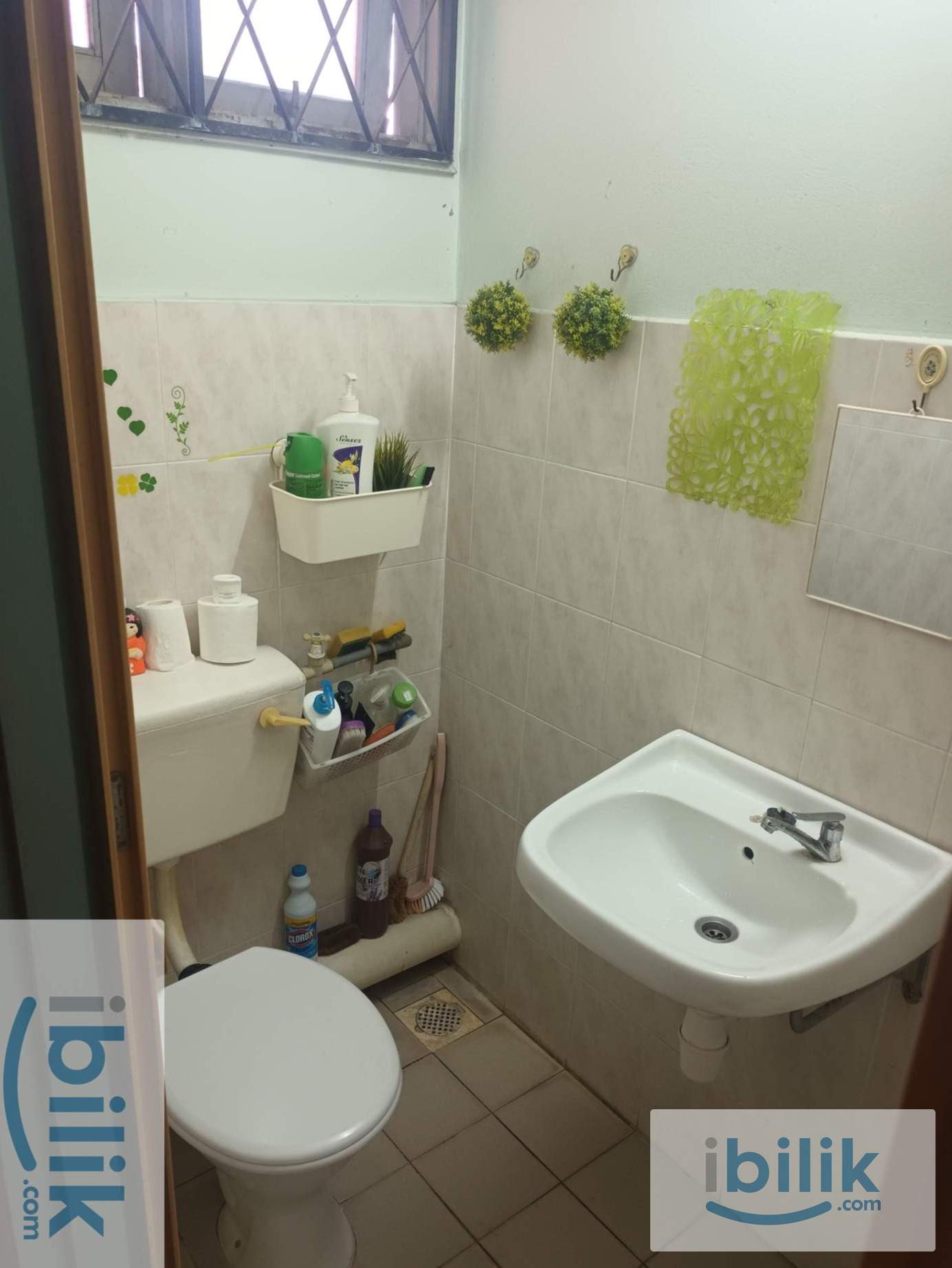 Middle Room  - Image 3