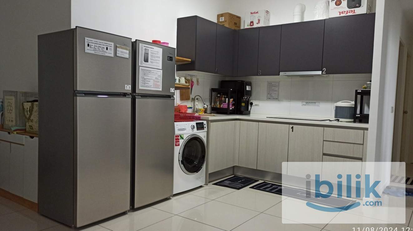 Middle Room (FEMALE Only) - LEXA RESIDENCE - Image 1