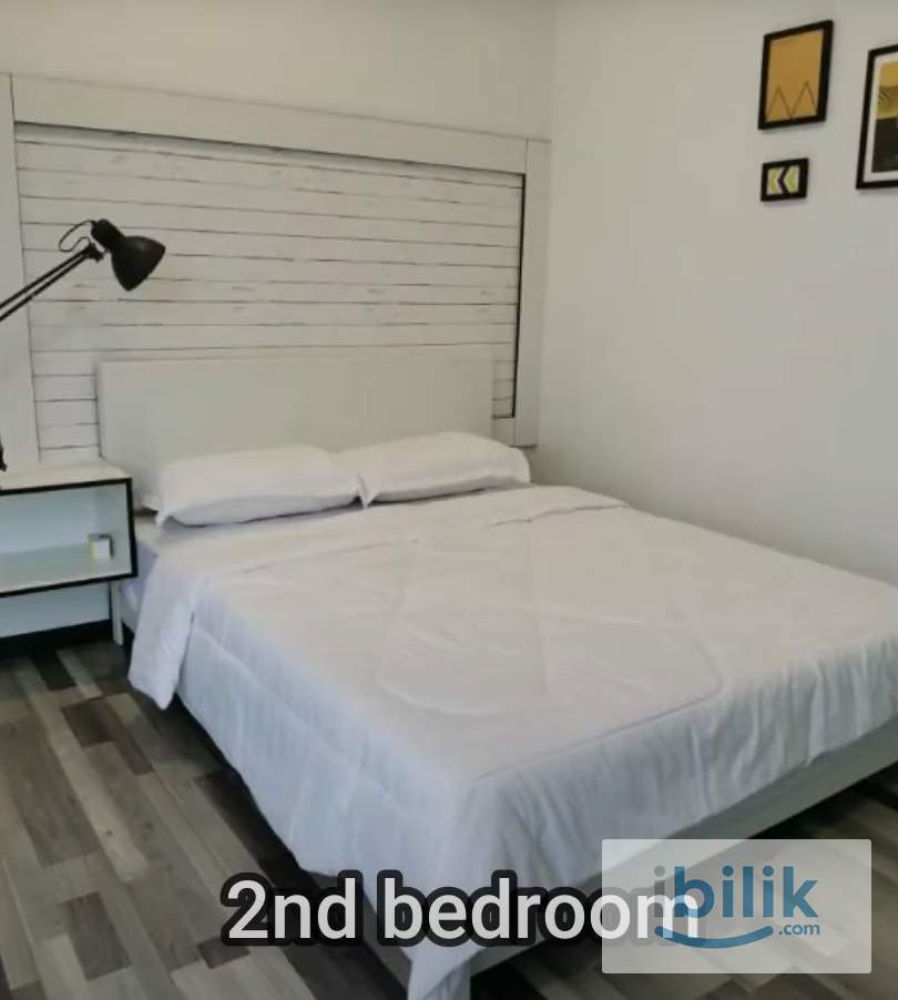 Standard Bedroom - Image 1