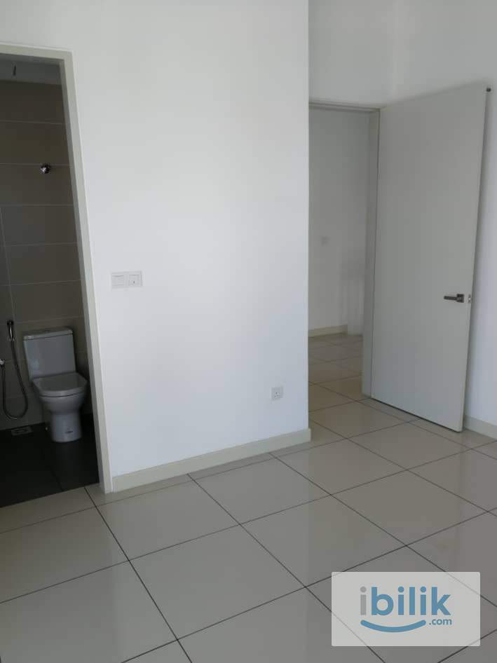 Fully Furnished Room wt private bathroom at 16 Sierra Puchong, Putrajaya, Cyberjaya, Selangor - Image 4