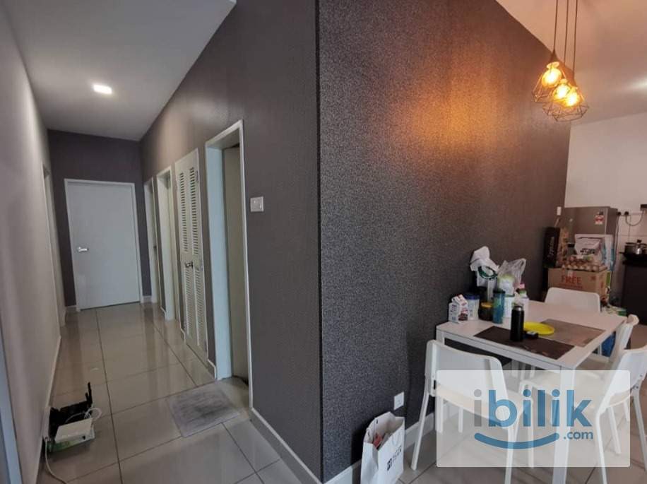 Female Medium room @ Parkhill Residence - Image 6