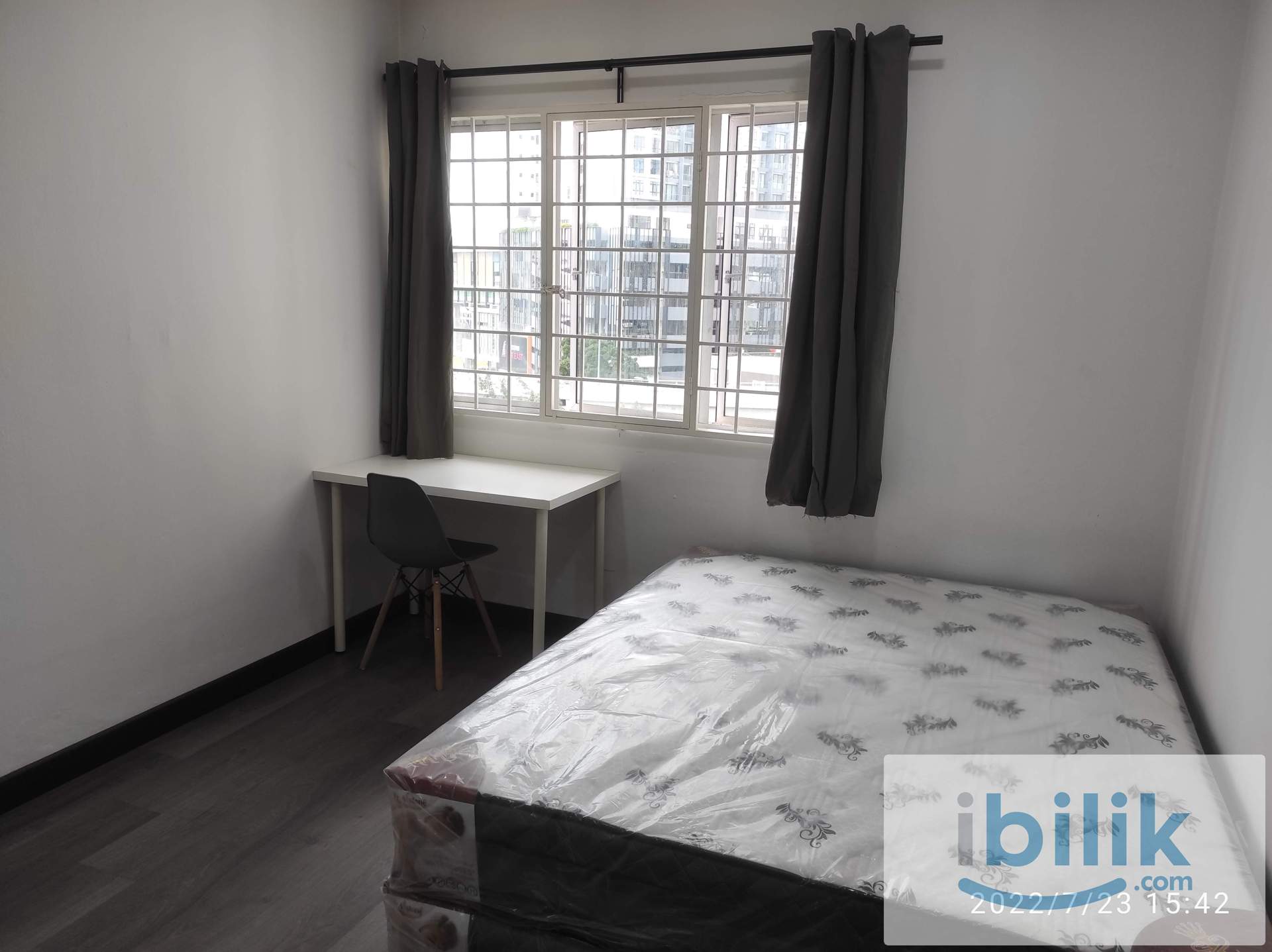 Fully Furnished Air-con Middle Room - Image 1