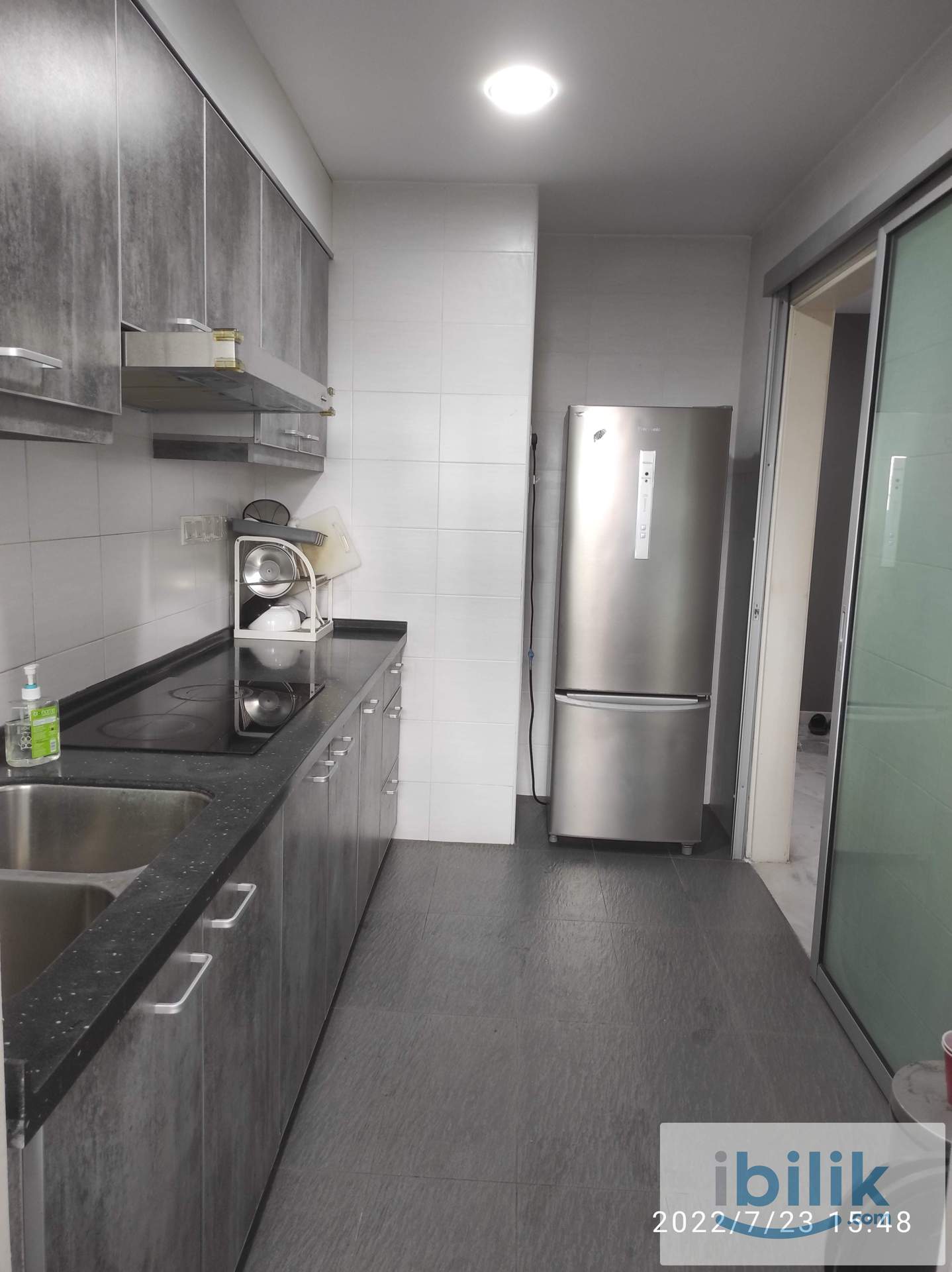 Fully Furnished Air-con Middle Room - Image 3