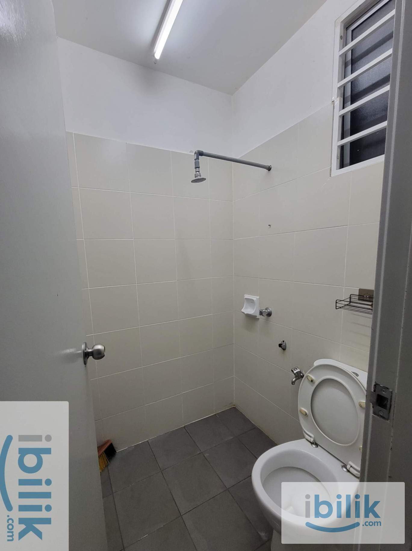 Single Room - Image 3