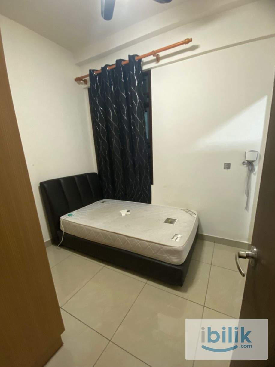 Female Single Room (Private Bathroom) KSL D'Secret Garden Near Setia Tropika, 15 Mins to JB CIQ via EDL - Image 2
