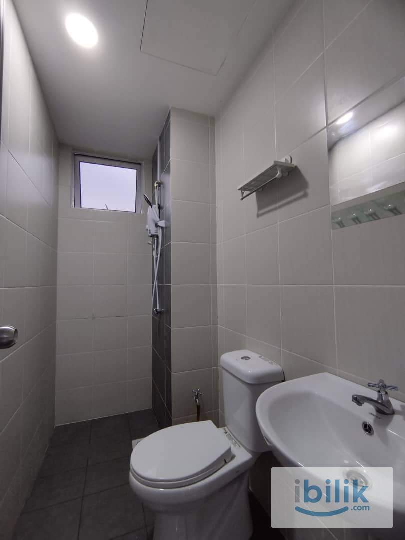 Medium Room  - Image 3