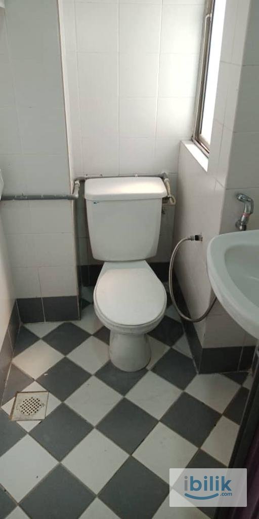 Male Room at Bukit Rahman Putra Sungai Buloh - Image 4