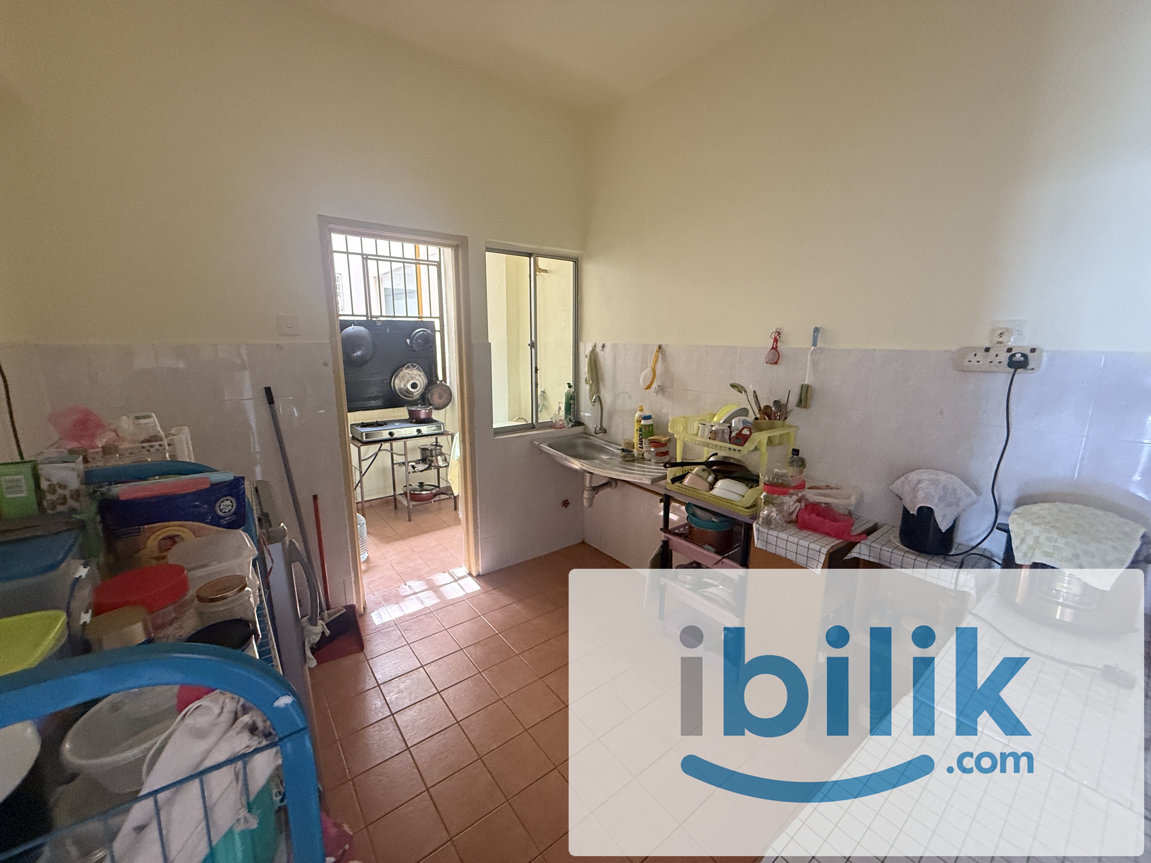 Small Room - Image 2