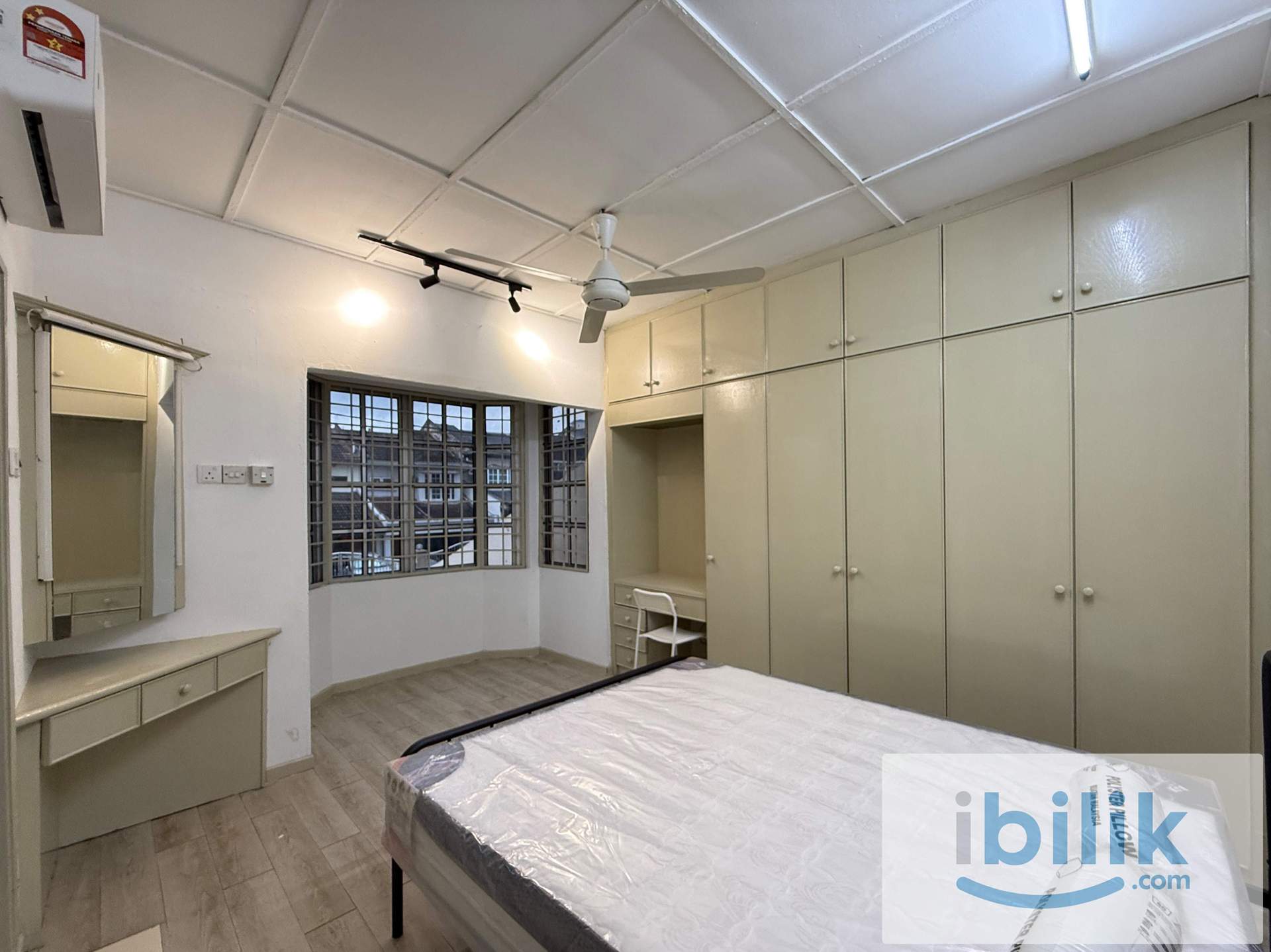 🔥 Spacious Master Room | Prime Pusat Bandar Puchong | RM880| Move-In Ready - Image 2