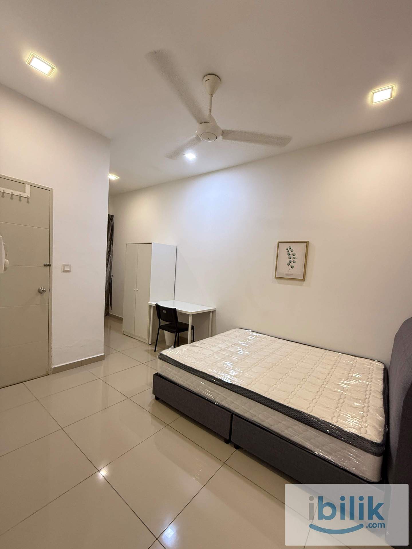 -20% on first month rental!! Fully furnished middle room for rent in Bandar Sri Sendayan  - Image 1