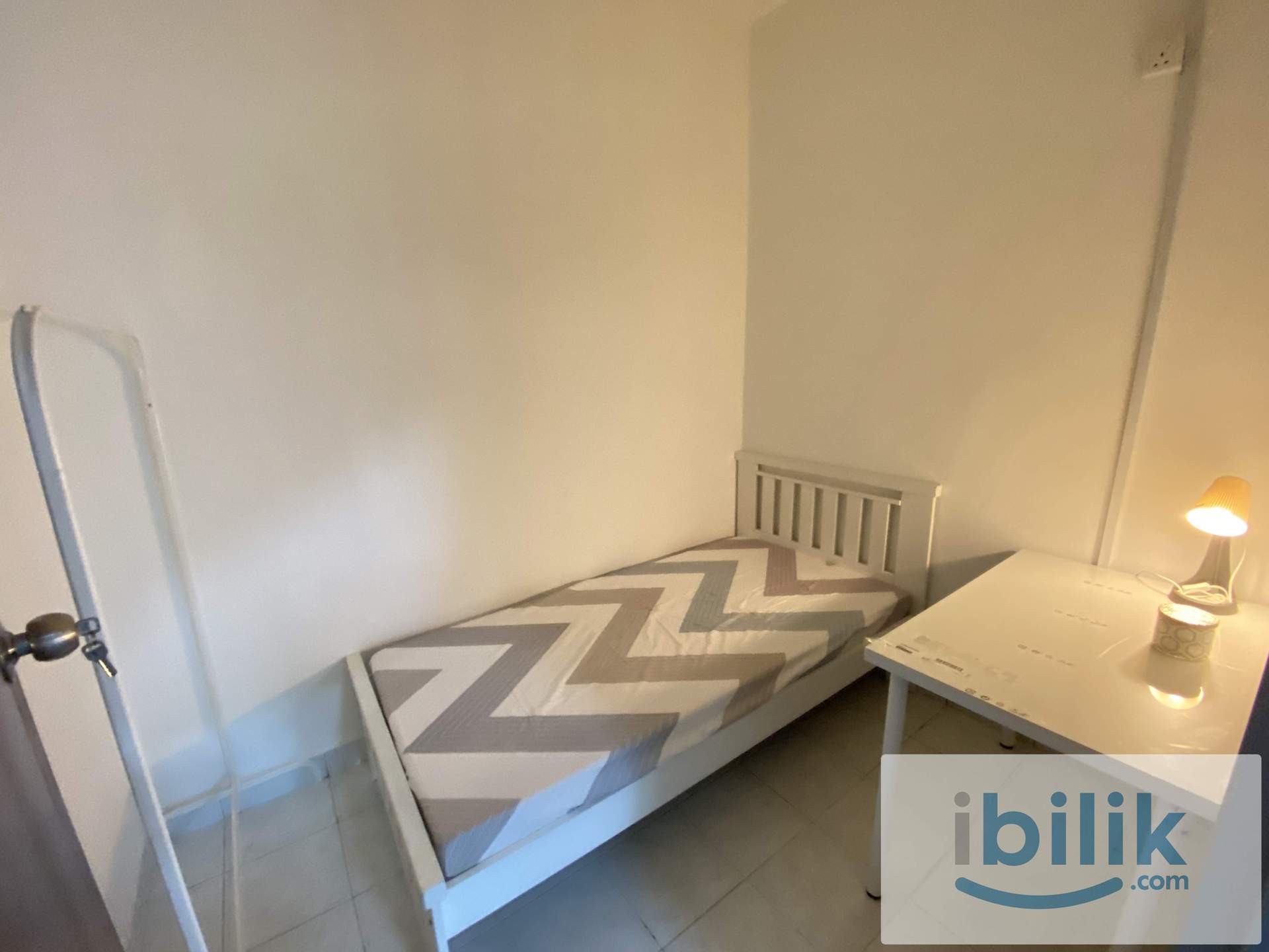 Fully furnished single room in Puchong RM400 - Image 1