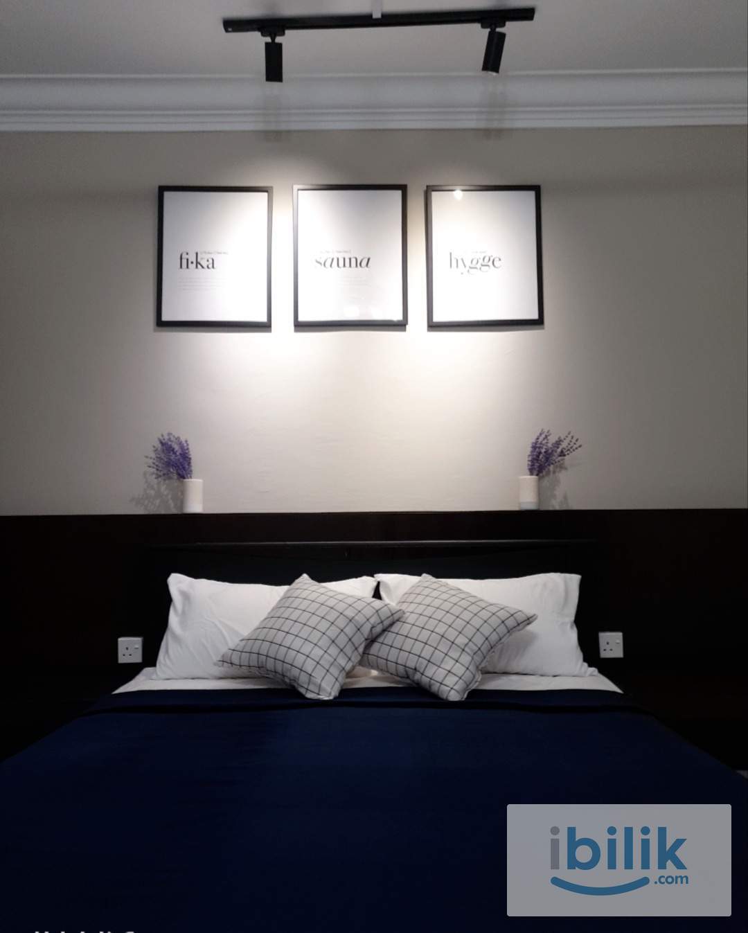 Near to Surian MRT! Middle Room at Palm Spring, Kota Damansara! Fully Renovated!! Free WIFI, Utilities & Cleaning - Image 1