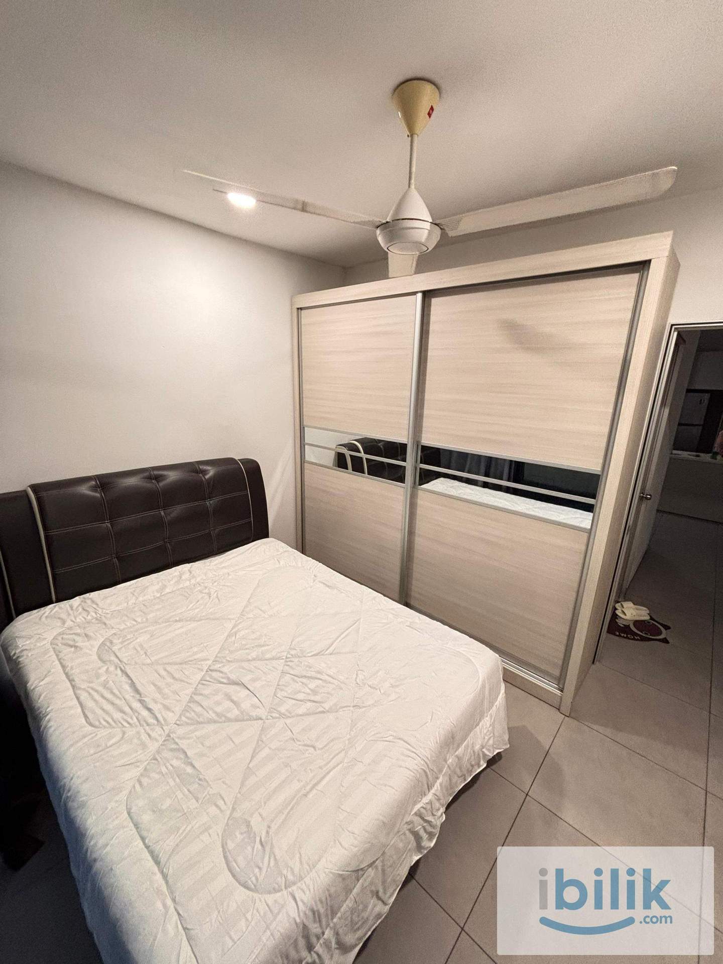 middle room - Image 2