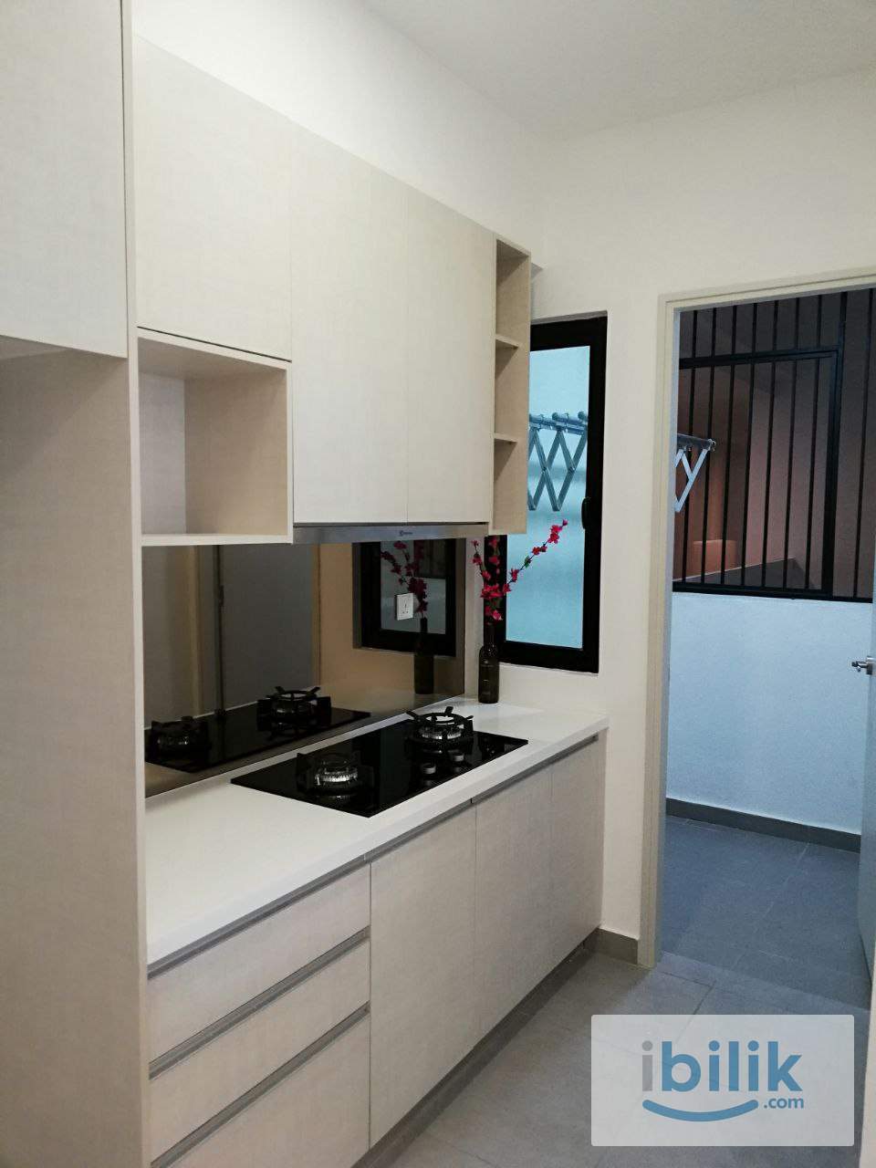 middle room - Image 3