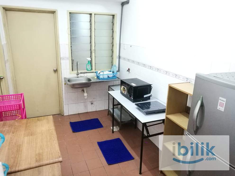Free utilities · 3 mins walk to LRT · vista komanwel B for rent · 1 min walk to IMU · APU bus  - Image 5