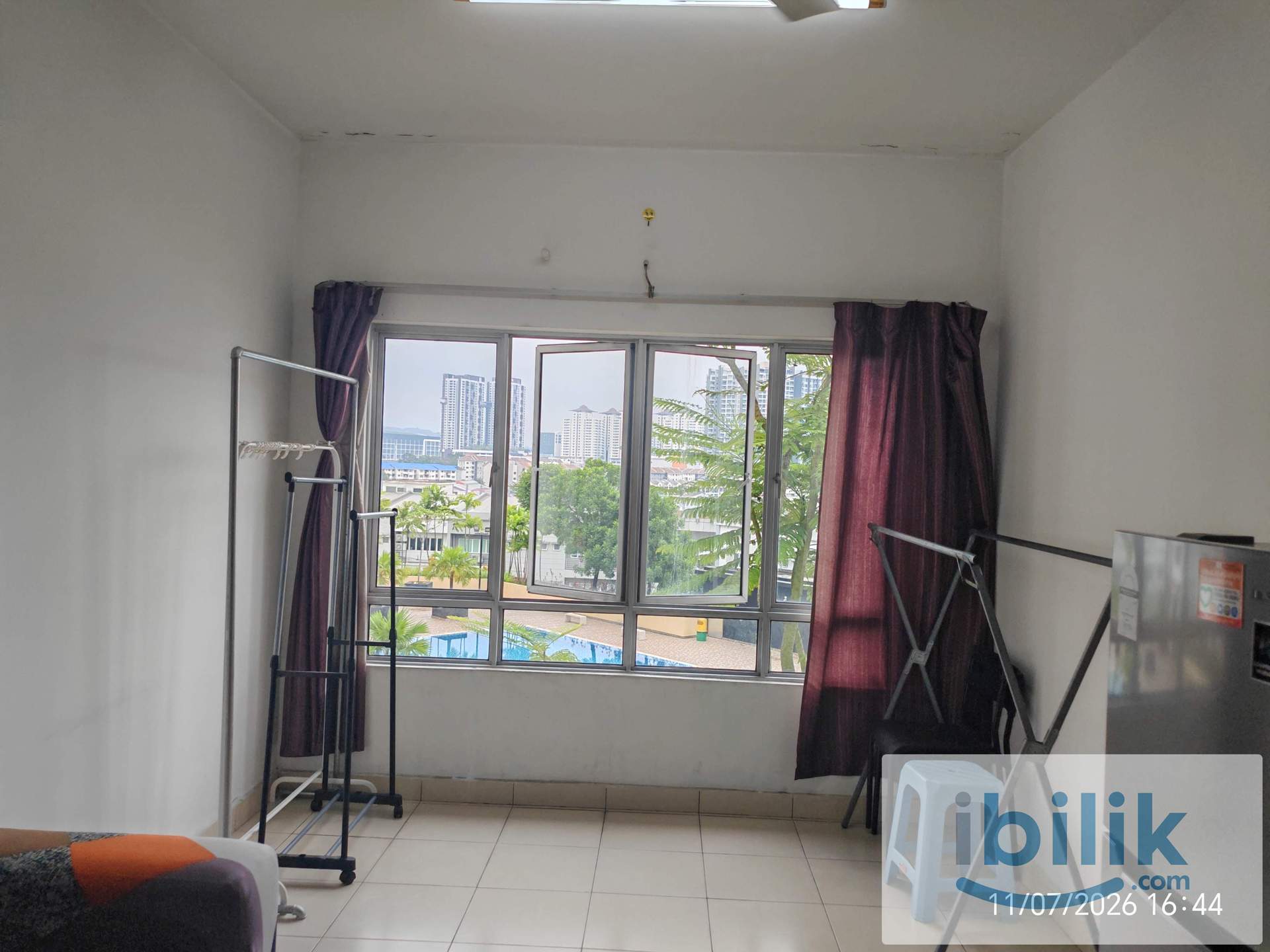 Mutiara Residence @ Serdang, Seri Kembangan. MIDDLE BEDROOM - Image 5