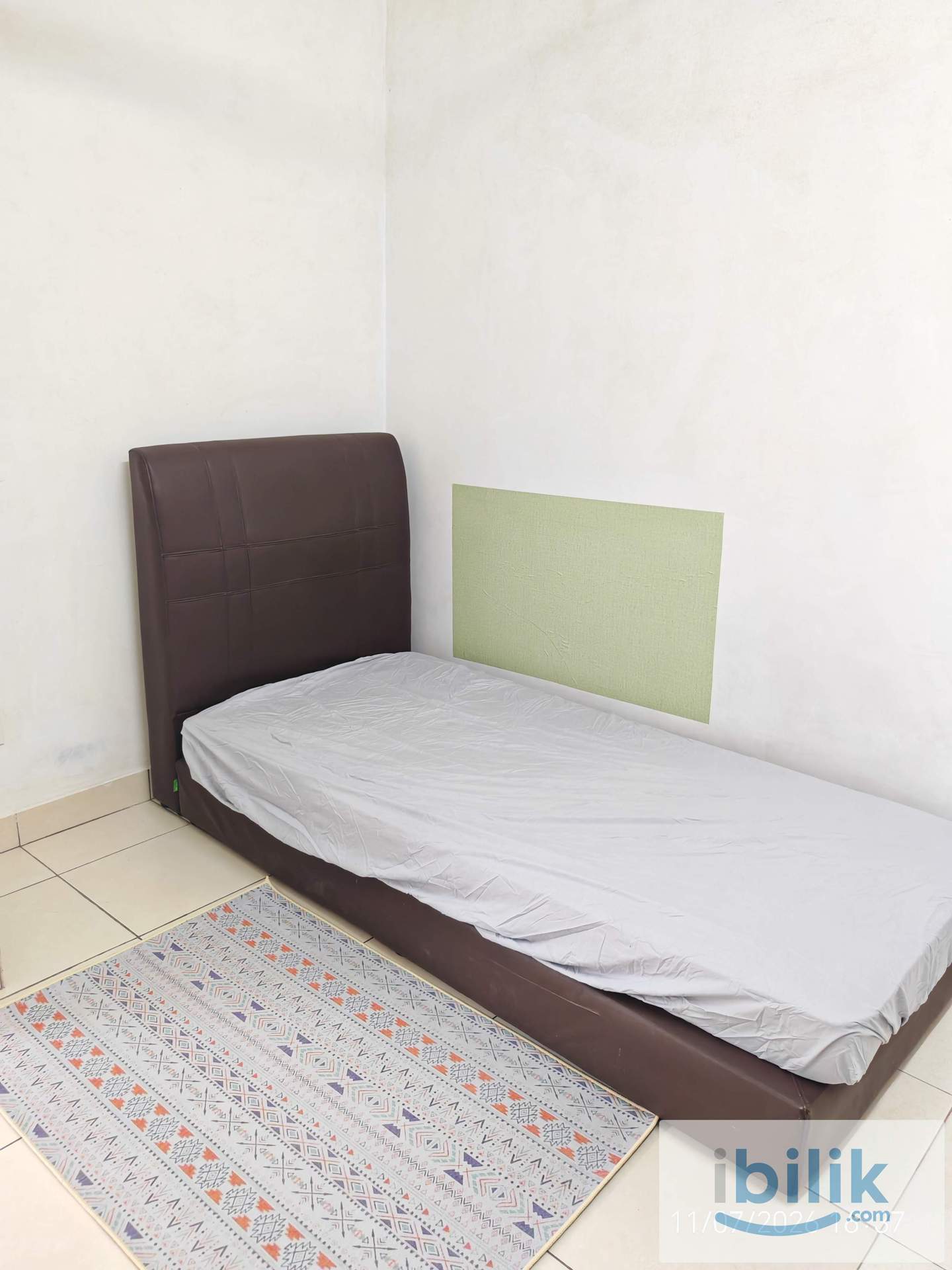 Mutiara Residence @ Serdang, Seri Kembangan. MIDDLE BEDROOM - Image 3