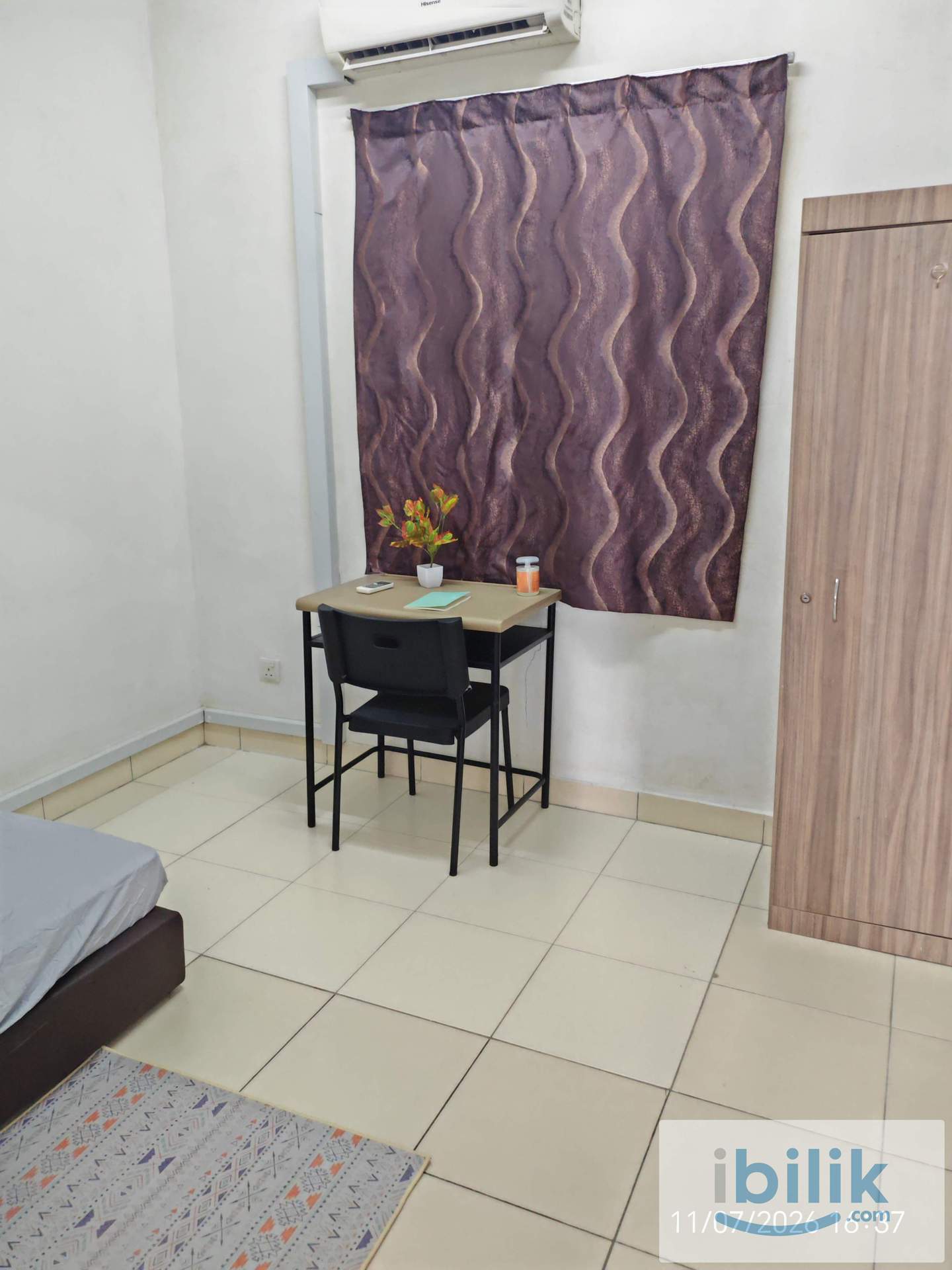 Mutiara Residence @ Serdang, Seri Kembangan. MIDDLE BEDROOM - Image 2