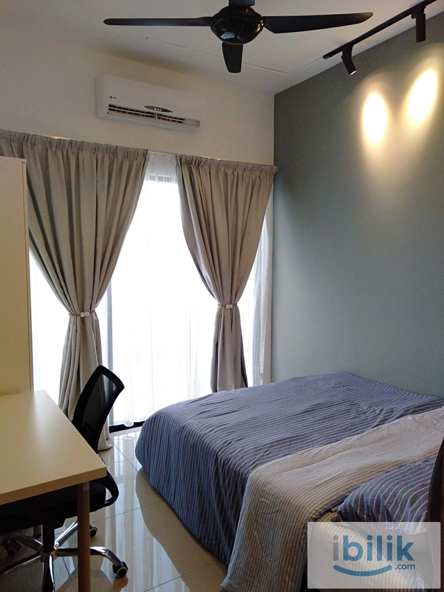 Middle Room, Private Balcony, All Male House, The Greens @ Subang West , Shah Alam Seksyen 22 - Image 4