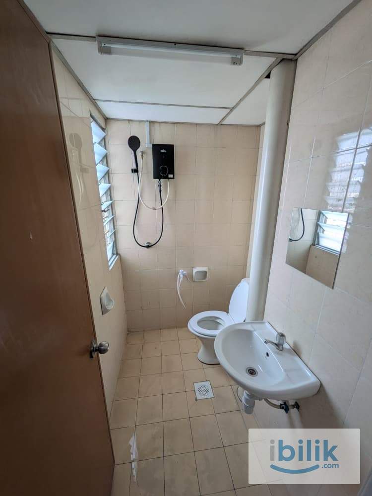 Master Room Pangsapuri Seri Setia, Seksyen 51A, Petaling Jaya - Image 3