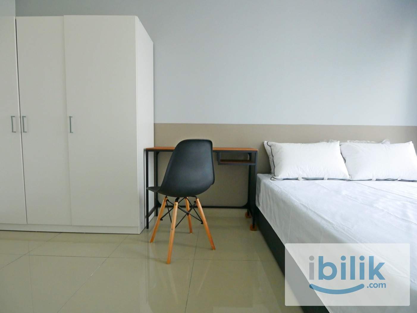 Middle Room at Suasana Lumayan, Bandar Sri Permaisuri All female 👩 PPUKM Oneworld HanXin Komune - Image 5