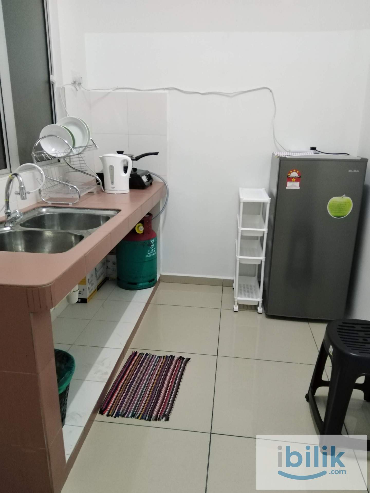 MMU Ixora apartment male single room with aircond  - Image 2