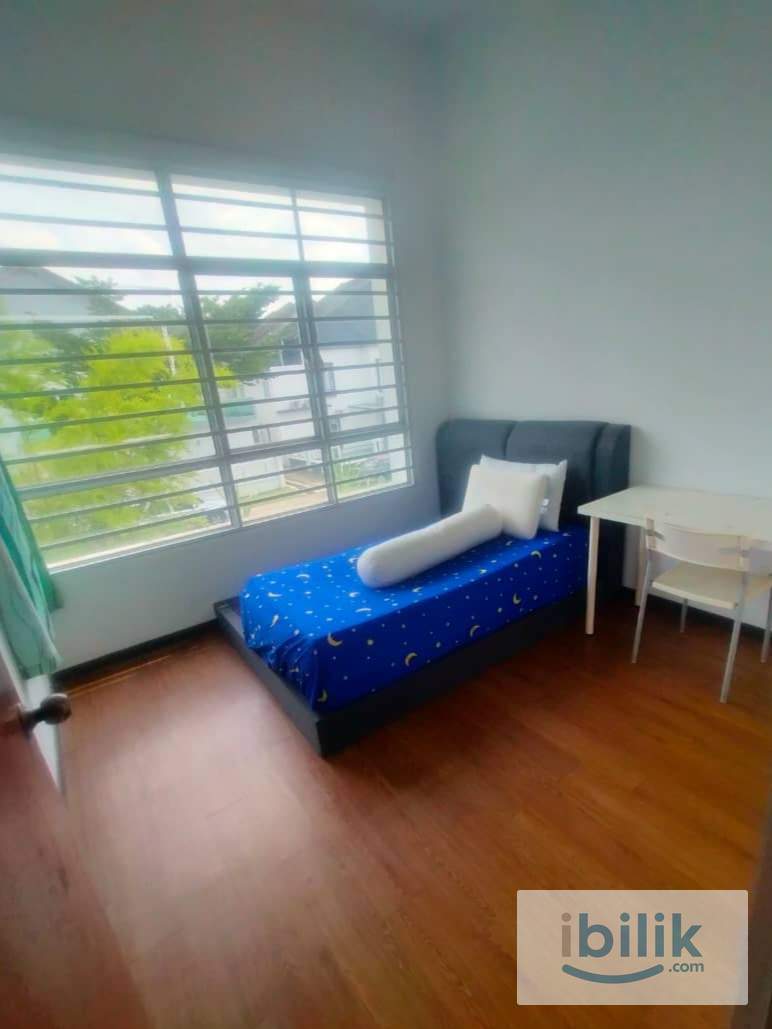 Middle Room for Rental - Image 1