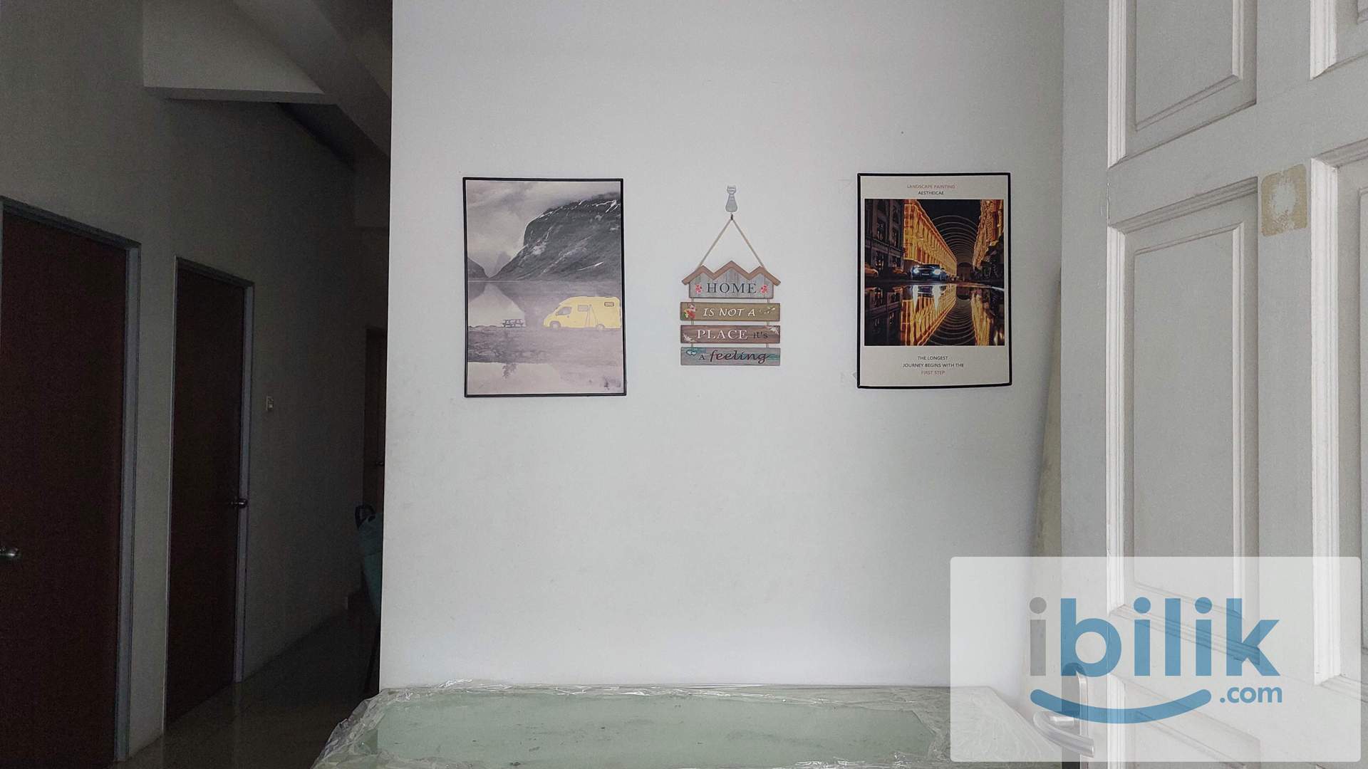 Middle Room for Rental - Image 3