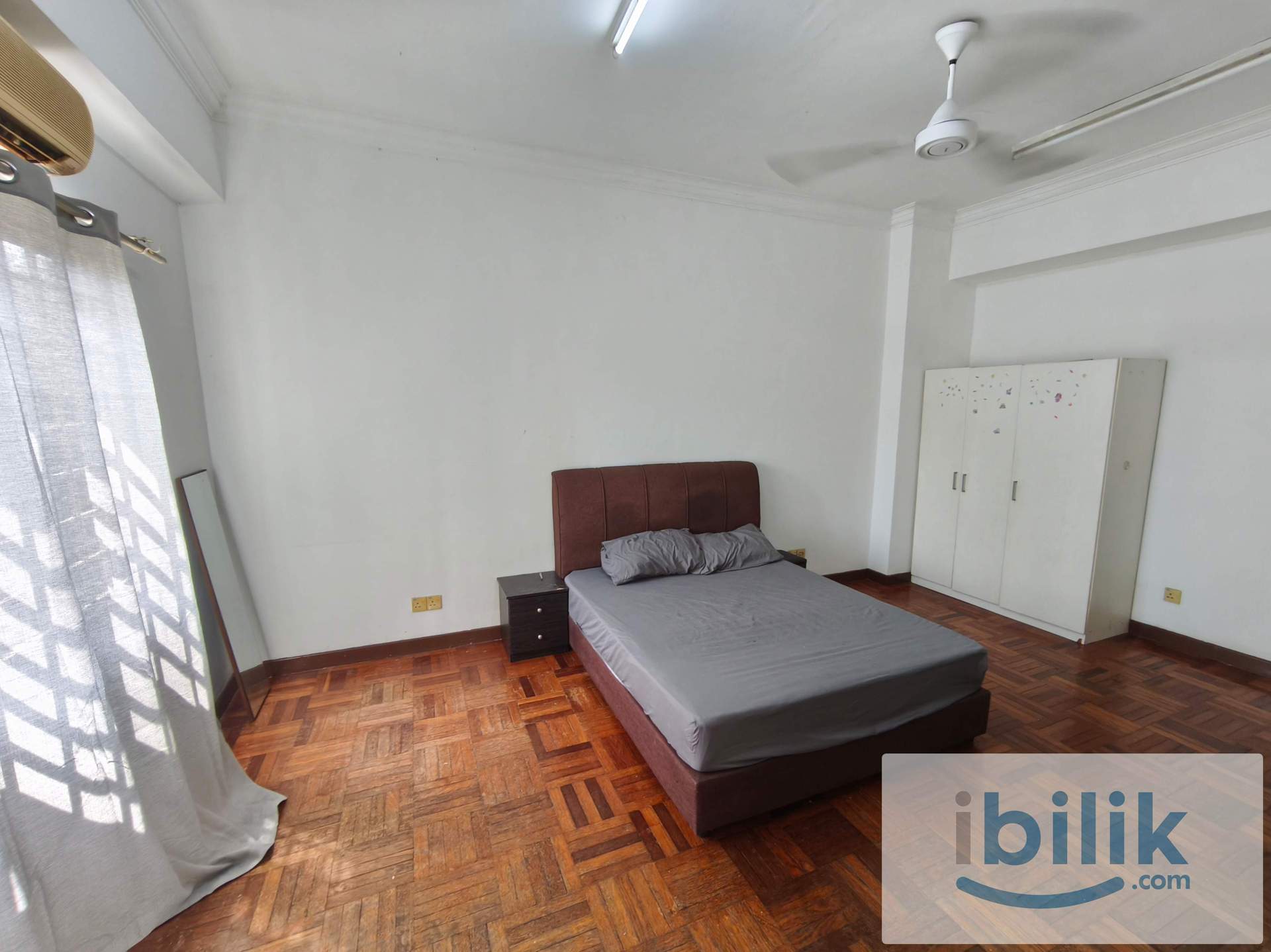 Room - Image 2