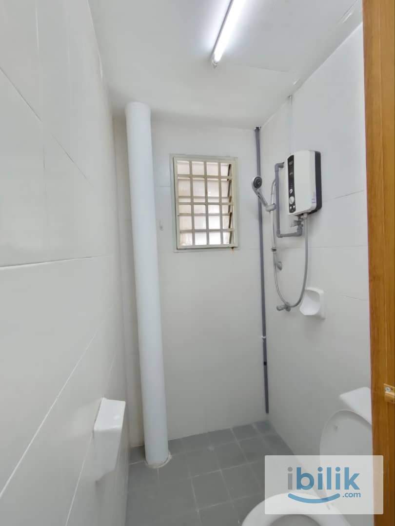 Single Room at Kemuning Aman, Kota Kemuning - Image 3