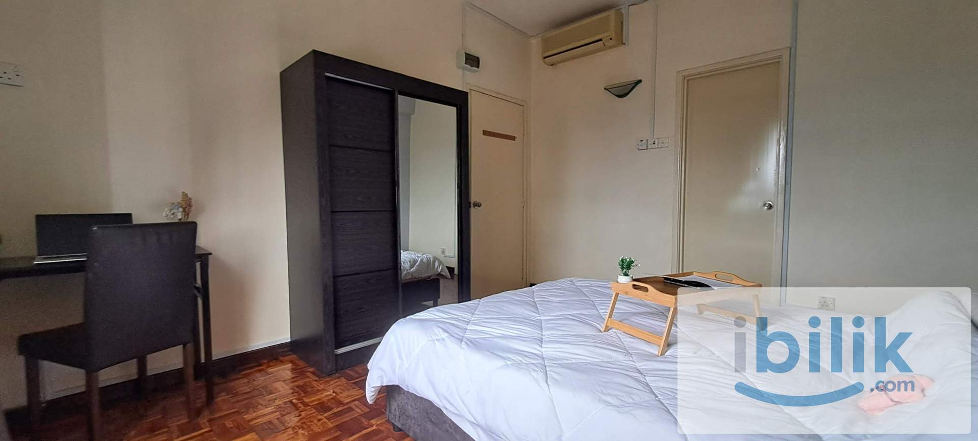 COMFY MASTER BEDROOM FOR RENT @ VILLA ANGSANA! - Image 2