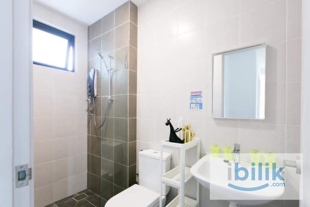 Master Room with Private Bathroom at Old Klang Road, KL Sentral, Mid Valley, Puchong, Bangsar, Petaling Jaya - Image 2
