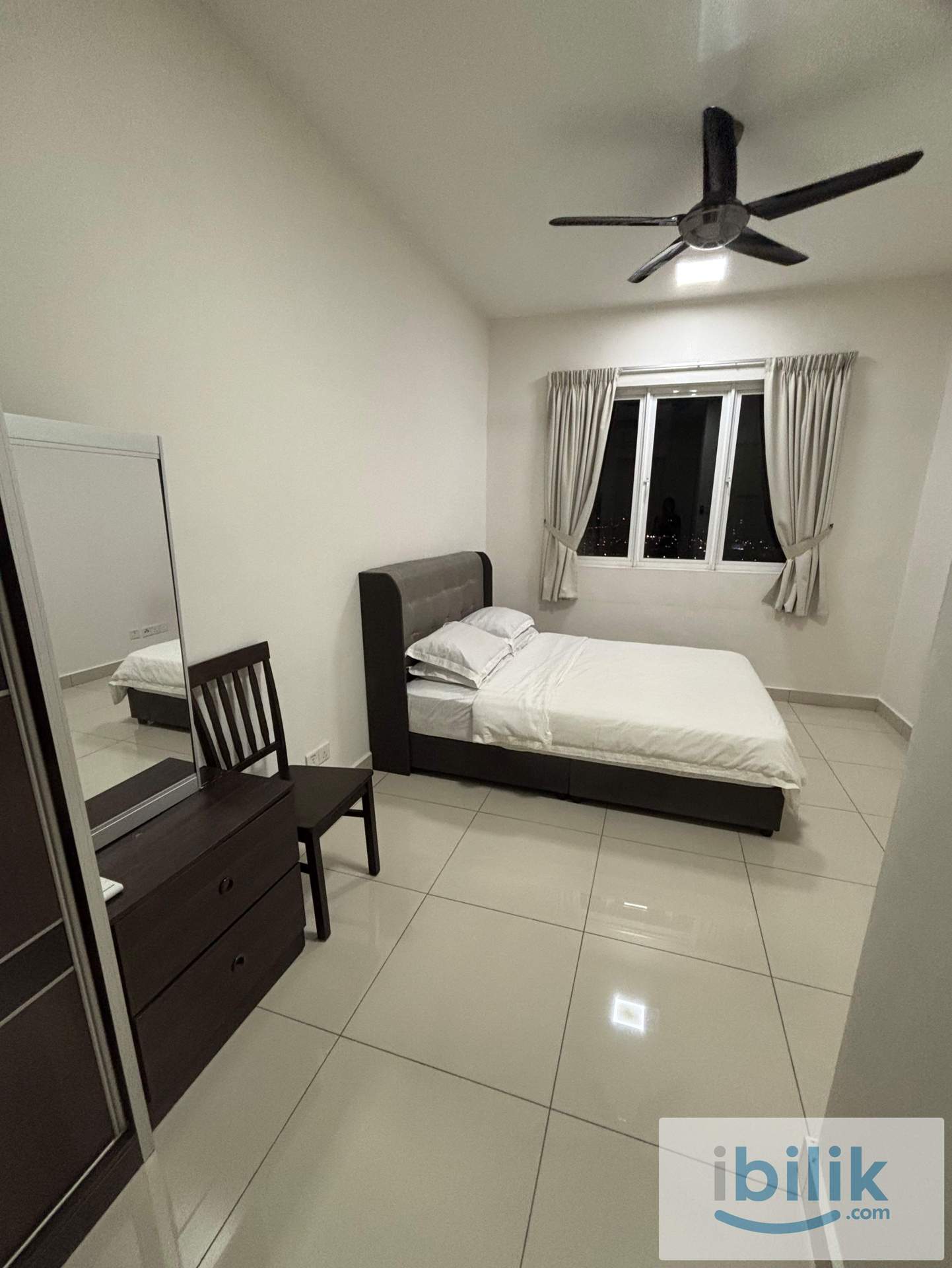 Master bedroom at The Regina, UEP Subang Jaya - Image 1
